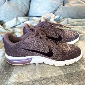 Nike Air Max Sequent 2 - Purple Size 8